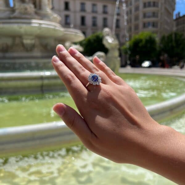 Bague marguerite saphir et diamants