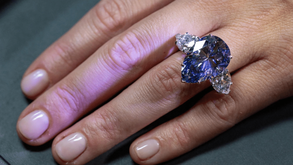 Bleu Royal diamant bleu Christie's diamond auctions
