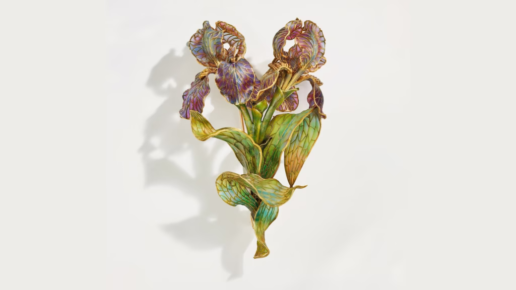 Une broche Art nouveau par Marcus & Co.