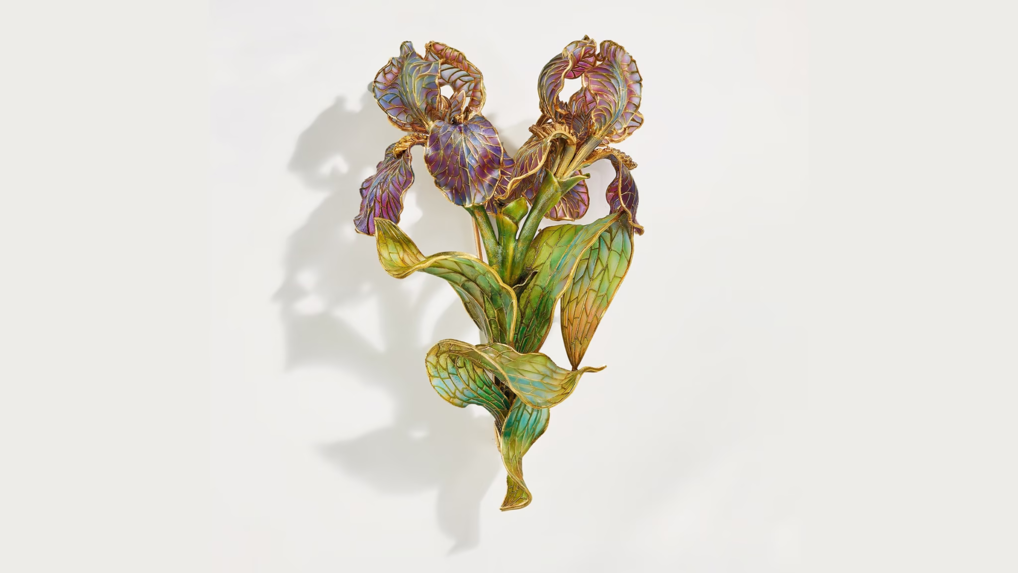 Une broche Art nouveau par Marcus & Co.