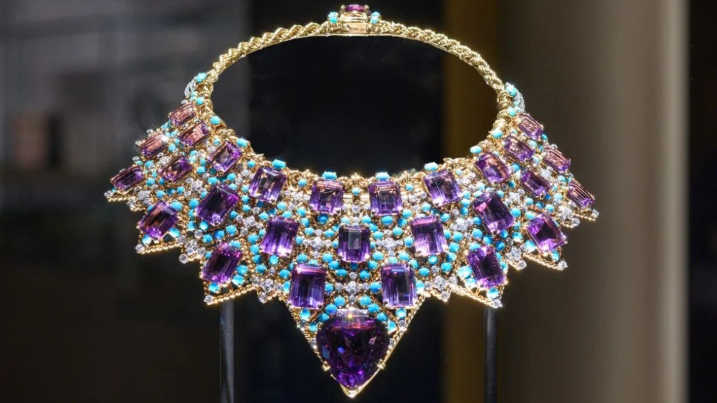 The Duchess of Windsor's Cartier necklace